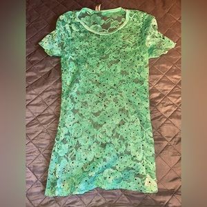 BKE Vintage Top With Sparkles Size Small